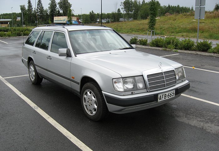 Mercedes Benz 300 TE STW vm 1989