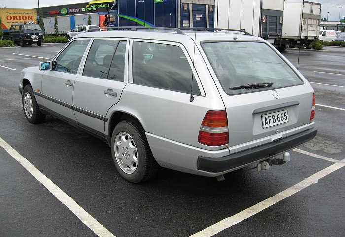 Mercedes Benz 300 TE STW vm 1989